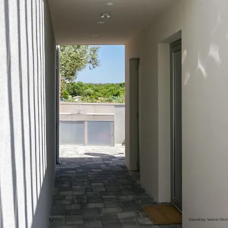 For Two Person With Pool In Peroj
