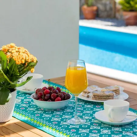 Villa For Two Person With Pool In Peroj Vodnjan