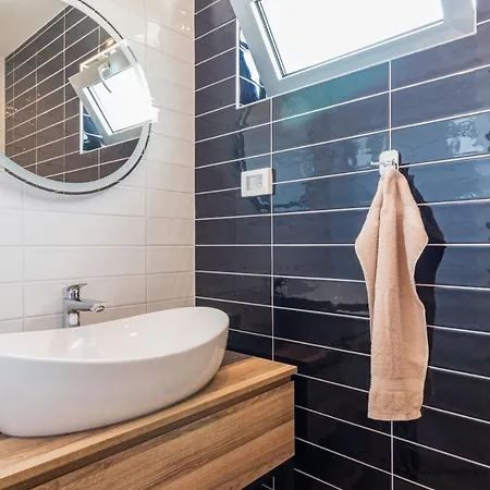 For Two Person With Pool In Peroj